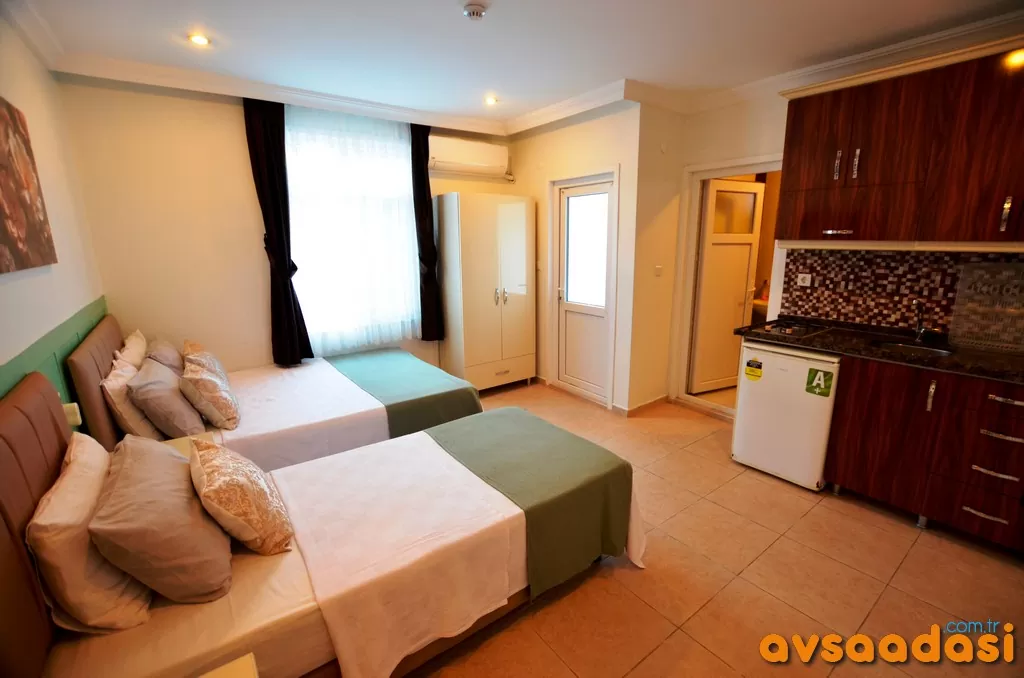lara zeynep apart